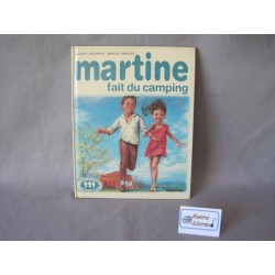 Martine fait du camping